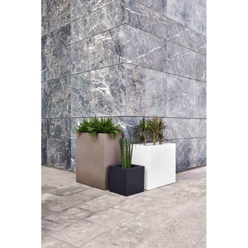 Schio Tower planter