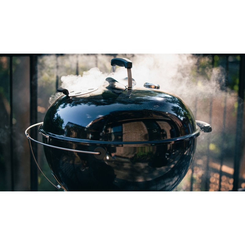 Weber Charcoal Barbecue Master-Touch 57 cm GBS E-5750 Black Ref. 14701053 + Char-Baskets Ref. 7403